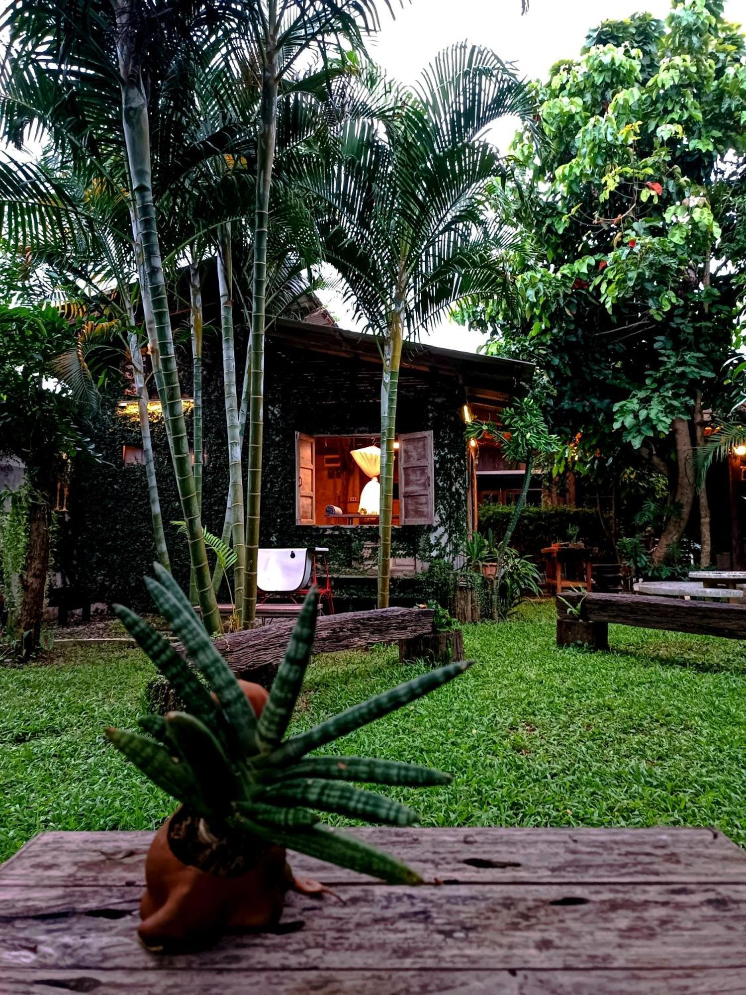 Cabinthai 夜占县 外观 照片